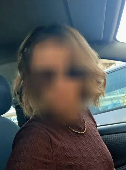 Andrea, 33