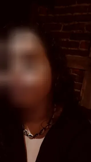 Annika, 24