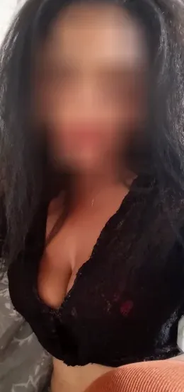 Fiona, 36