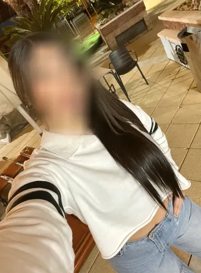 Katharina, 24