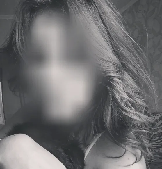 Kira, 28