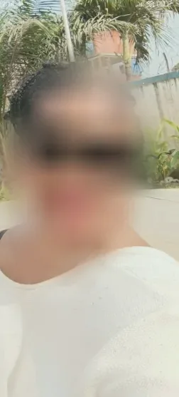 Lea, 25