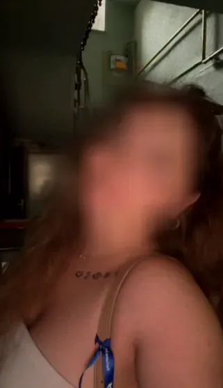 Maike, 24