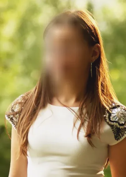 Nicole, 35