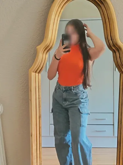 Pauline, 20